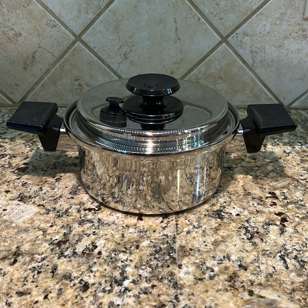 Royal Prestige T304 SS 1.5 Qt Stainless Steel Vented Stockpot